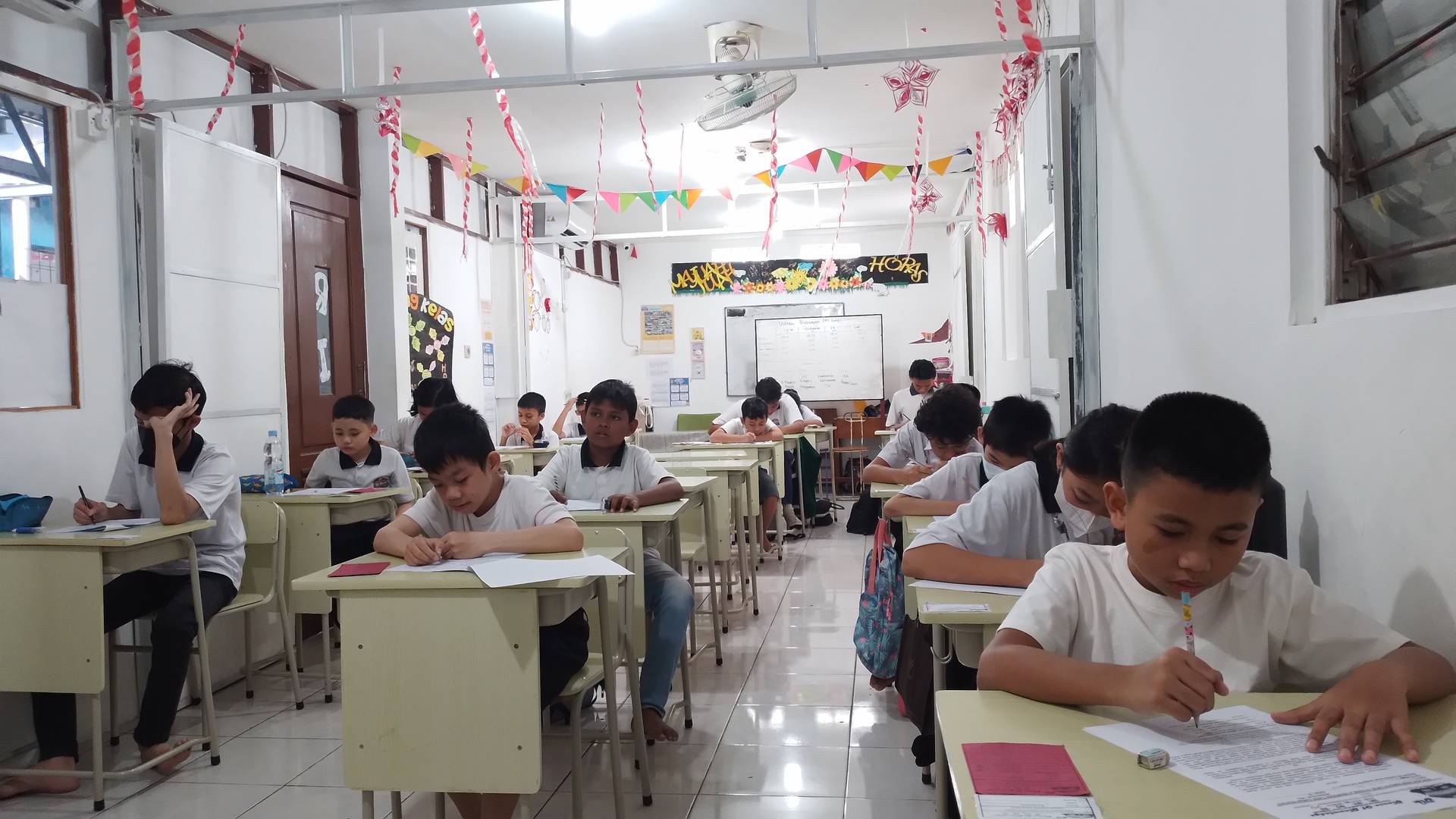 Bersinergi dalam Kasih Lewat Perayaan Imlek dan Valentine di House of Knowledge