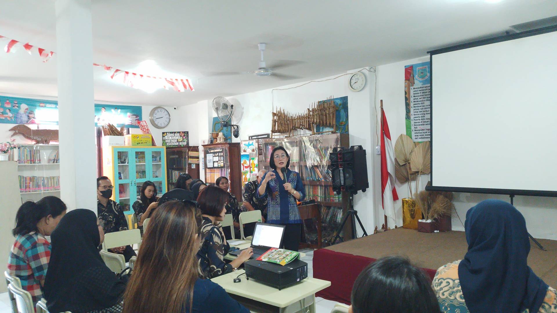 Grand Opening HOK Edulab Cafe Menjadi Wadah Nyata Praktik Life Skill Siswa SMP dan SMA